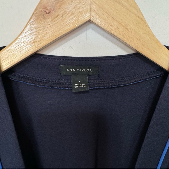 Ann Taylor Navy Wrap dress Size 2 - Picture 4 of 5
